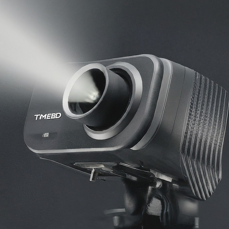 MULTIMEDIA PROJECTOR